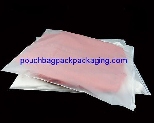 Sac à vêtements coulissant personnalisé, fermeture éclair sur le dessus, fermeture éclair imprimée sur le sac pochette supérieur fournisseur